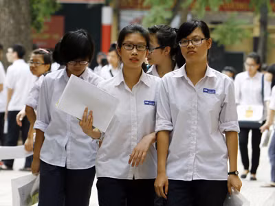 Tuyển sinh lớp 10: Học sinh chạy đi đâu?