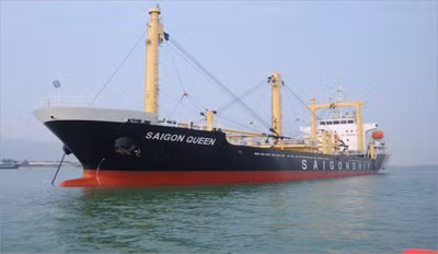 Tàu Saigon Queen chìm: Ba ngày nữa, 18 thủy thủ sống sót cập bờ