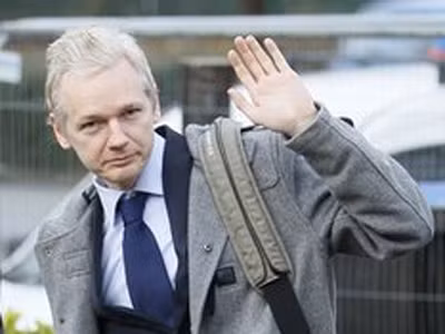 Chủ bút WikiLeaks lại hầu tòa