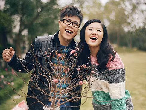 Văn Mai Hương ra Bắc ăn tết với Đinh Mạnh Ninh