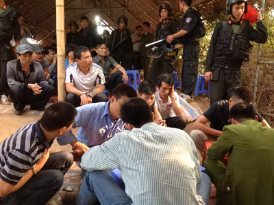Khởi tố 61 đối tượng đánh bạc