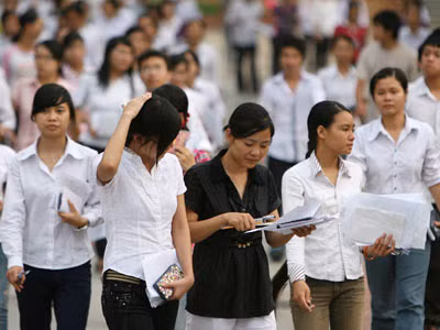 Nhiều trường ngậm ngùi vì thiếu hồ sơ NV2