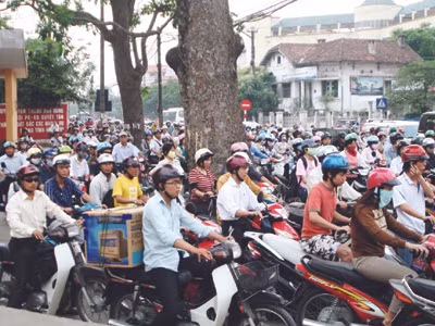 Thu quỹ bảo trì đường bộ: Gần 2,2 triệu đồng/xe con/năm