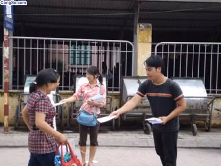 Xúc động những sinh viên đi làm tự nuôi thân
