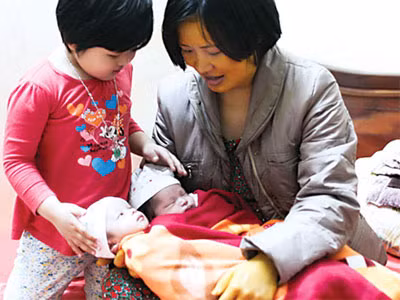 Vì sao nhiều nước chưa cho sinh con với người chết?