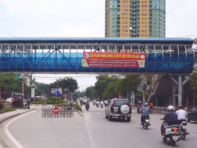 Hà Nội: Xây thêm 15 cầu vượt bộ hành