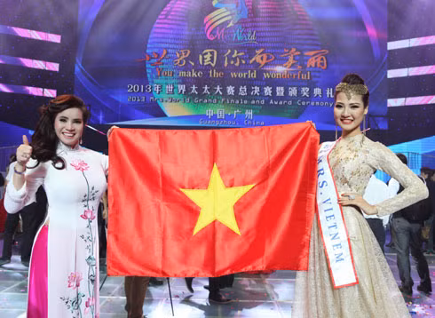 Trần Thị Quỳnh vào top 6 Mrs. World