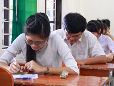 Đề Văn 'dễ thở'