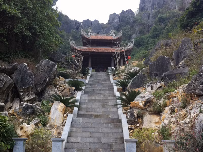 Mộ phần thân phụ Đinh Tiên Hoàng ở đâu?