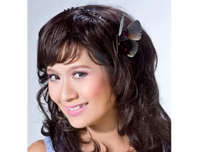 Thanh Thúy 'mù' lịch sử