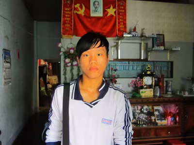 Nghị lực của cậu học trò côi cút