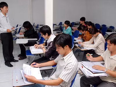 Đi mượn… giảng viên