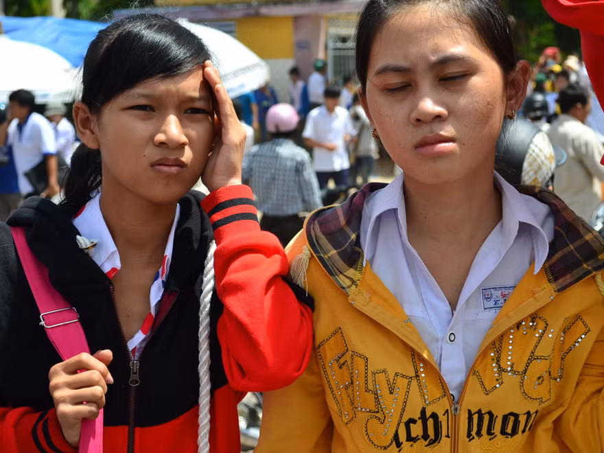 Sĩ tử 'khóc - cười' với đề thi Toán