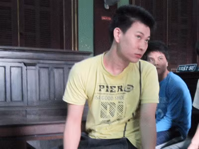 Tạt xăng thiêu sống 'người tình trong mộng'