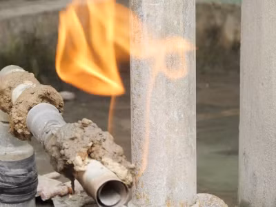 Mũi khoan thứ hai bốc lửa, yêu cầu lấp giếng