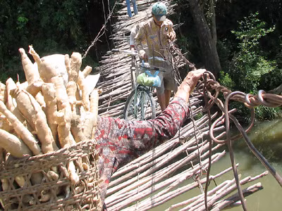 Nguy hiểm cầu treo Ba Cẳng