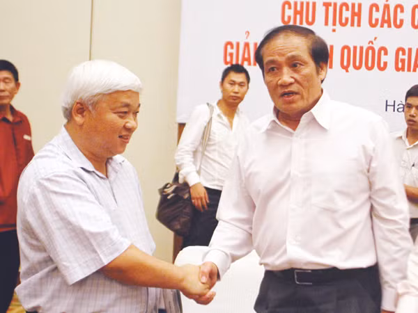 Bước ngoặt mới của bóng đá Việt