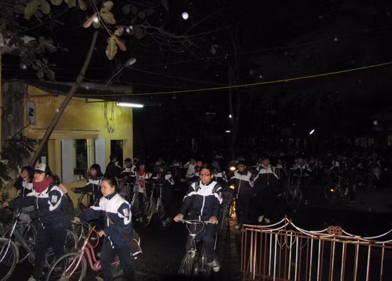 Không thể ‘nhốt’ học sinh đến 19h