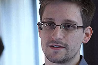Snowden: 'Ván cờ người' Mỹ-Nga-Trung