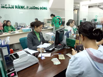 Lãi suất hạ, doanh nghiệp thờ ơ