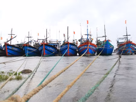 Khẩn cấp sơ tán hàng vạn hộ dân vì siêu bão HaiYan