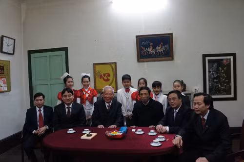 Ban Bí thư T.Ư Đoàn thăm, chúc Tết nguyên lãnh đạo cấp cao