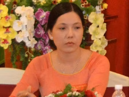 Chủ tịch tỉnh bị nữ phó phòng phá xe nói gì?