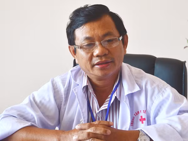 Phù phổi cấp lại chẩn đoán viêm họng