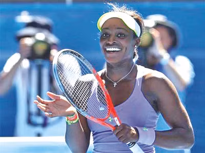 Truyền nhân Stephens hạ bệ thần tượng Serena Williams