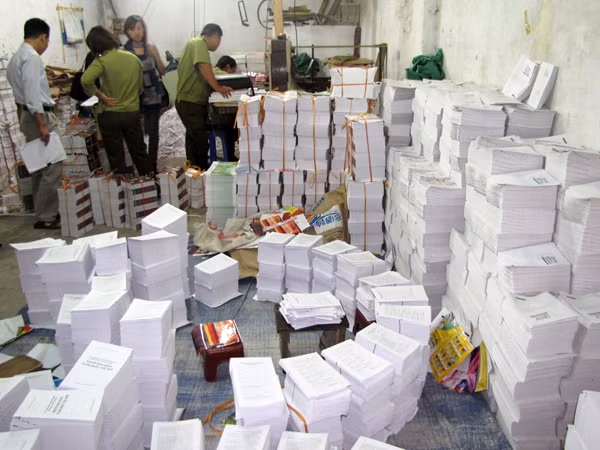 Thu giữ hơn 10.000 cuốn sách lậu