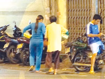 Lộ diện thêm một nhóm 'cái bang'