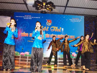 Tiếng hát công nhân