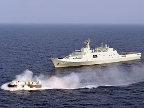"Trung Quốc phô trương khác thường ở Biển Đông"