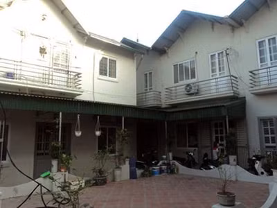 Nhà ngoại ô giá rẻ hút khách