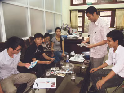 Từ nhà tù bước thẳng vào giảng đường ĐH