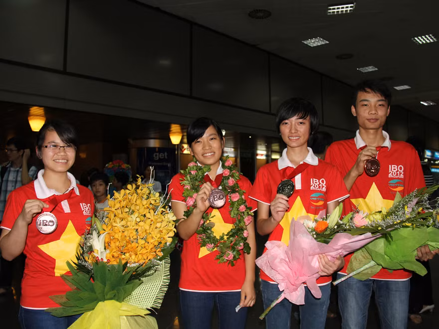 Hai chị em cùng đoạt huy chương Olympic quốc tế