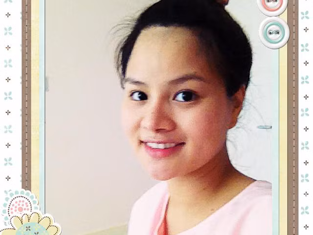 Vũ Thu Phương lộ diện sau khi sinh con gái