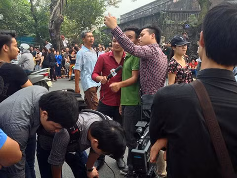 Bạn đọc tố người "tự sướng" trong lễ quốc tang là quân của VTV