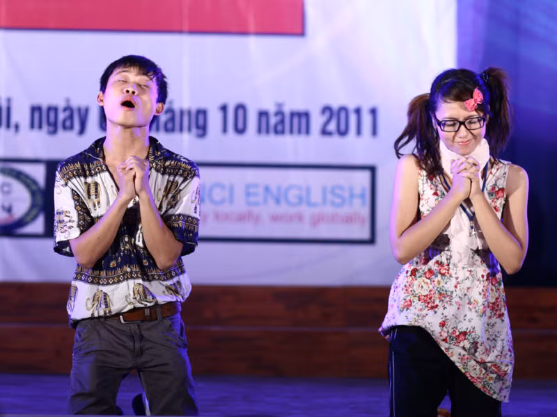 Xem sinh viên thương mại… 'lừa tình'