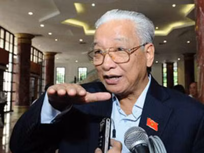 Ông Cao Sỹ Kiêm