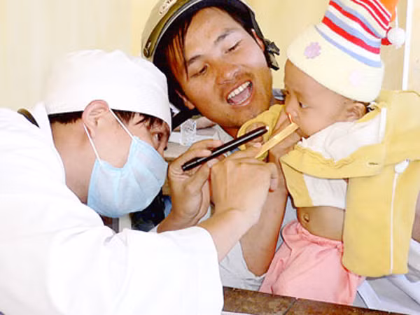Lương y như từ mẫu