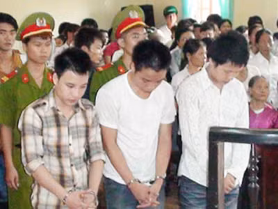 Thương tâm những vụ hãm hiếp cụ bà
