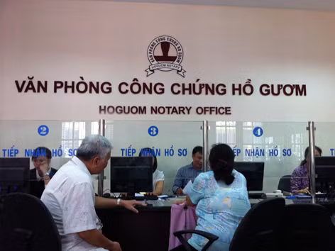 Thả nổi văn phòng công chứng