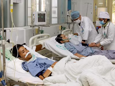 Ô nhiễm không khí làm tăng số bệnh nhân mắc bệnh phổi (Ảnh chụp tại Bệnh viện Phổi T.Ư) Ảnh: T.H