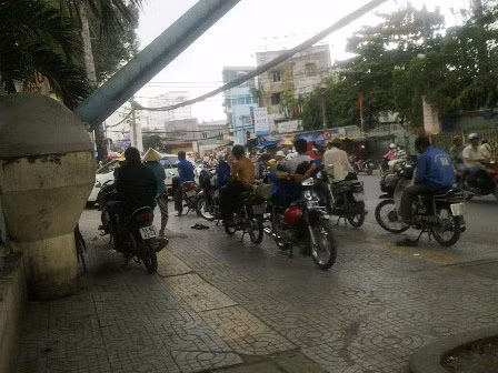 'Thị trường'... cho thuê bụng