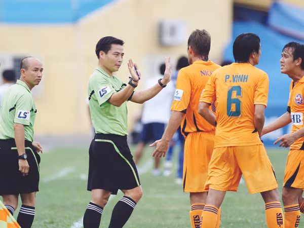VFF: V.League 2011 cơ bản thành công