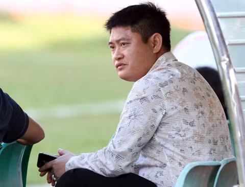 Bầu Thụy từ chức chủ tịch Sài Gòn Xuân Thành