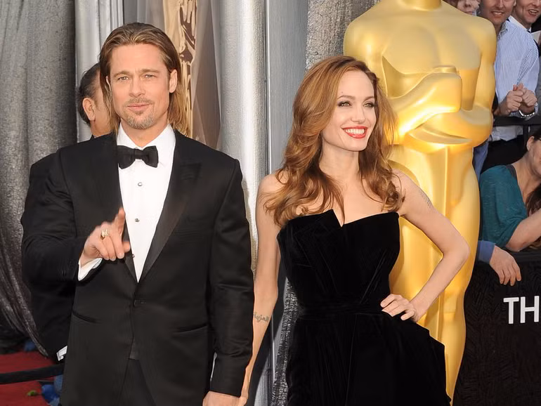 Dàn sao 'bự' đổ bộ thảm đỏ Oscar 2012