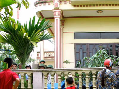 Nghi án chồng dùng dao chém chết vợ