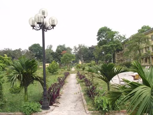 Từ bãi rách thành công viên trường ĐH Nông nghiệp